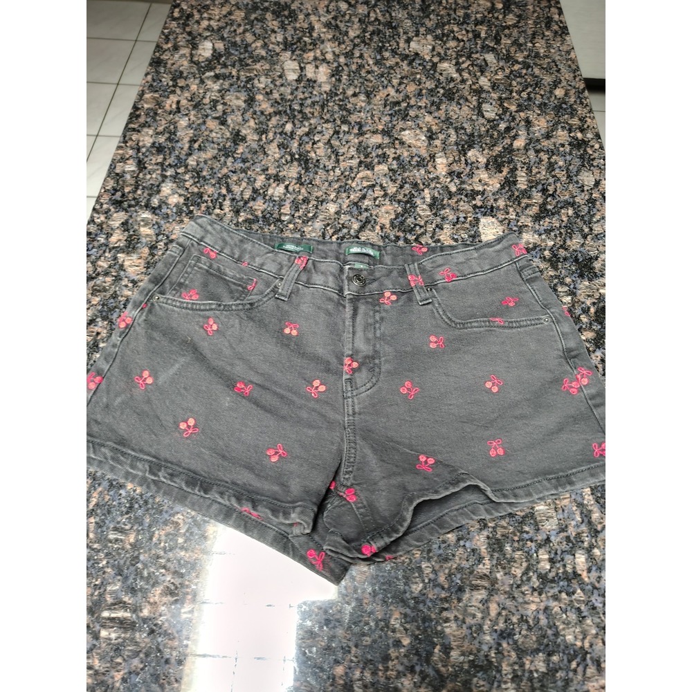 Wild Fable Womens Embroidered Cherry Denim Shorts Mid-Rise Black Pink Size 8